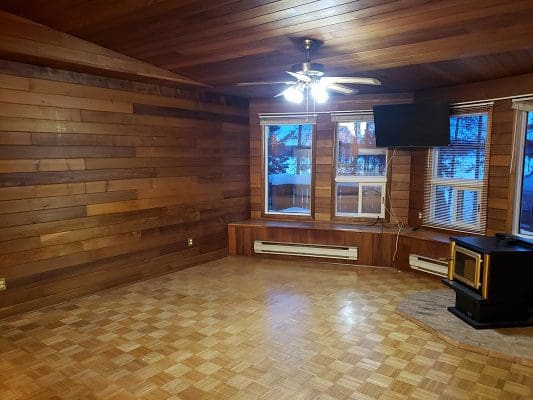 Hardwood Living Area 2
