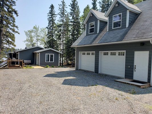 Lakeside Home With Detached Garage